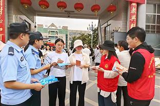 范弗里特谈失利：球队开局打得还行 但随后对手做出了调整